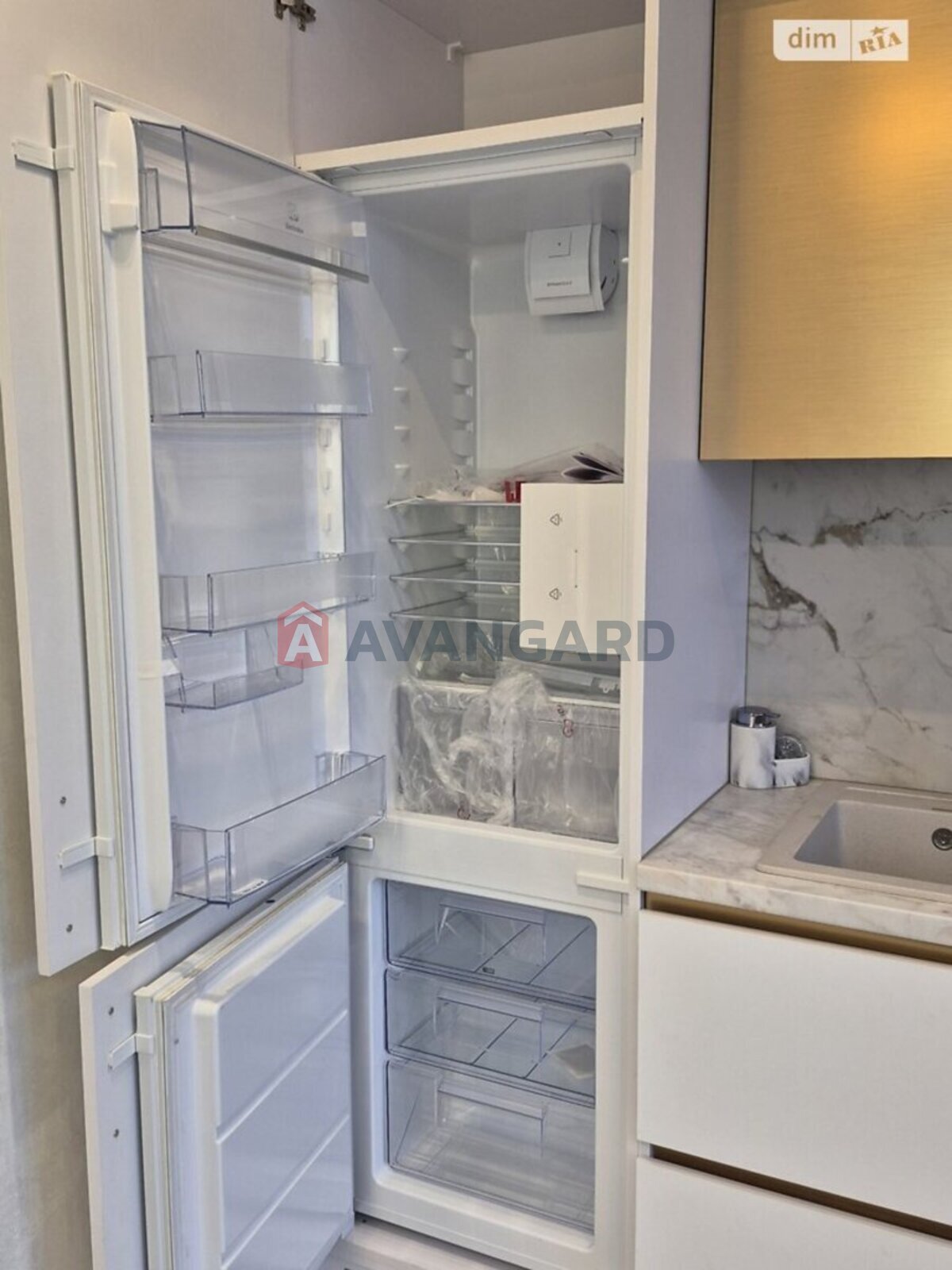 1 ��. ��������, 48/18/13 ��. �., 4/8 ������ ���� 5