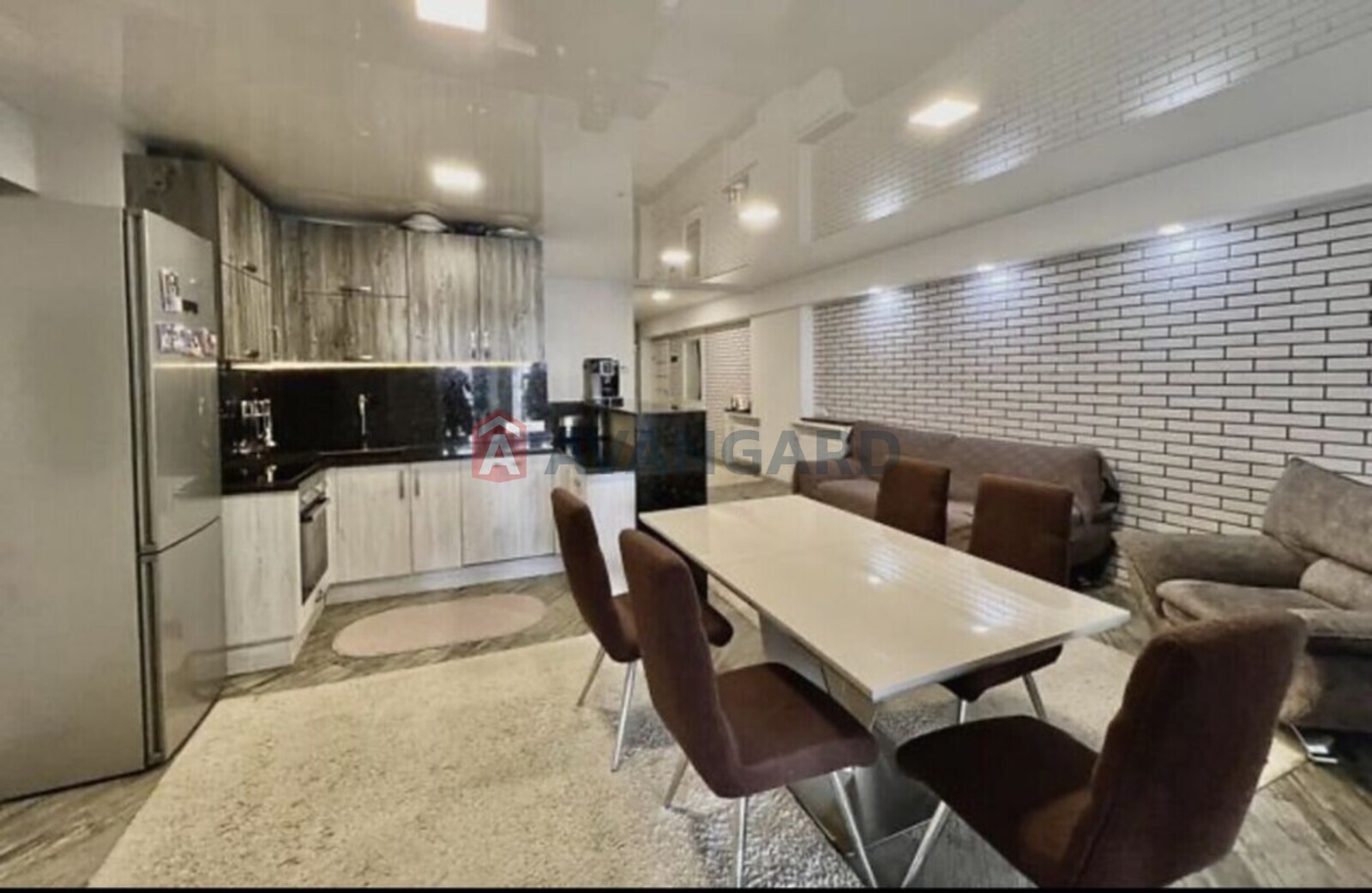 3 ����. ��������, 100/-/32 ��. �., 8/8 ���� ���� 2