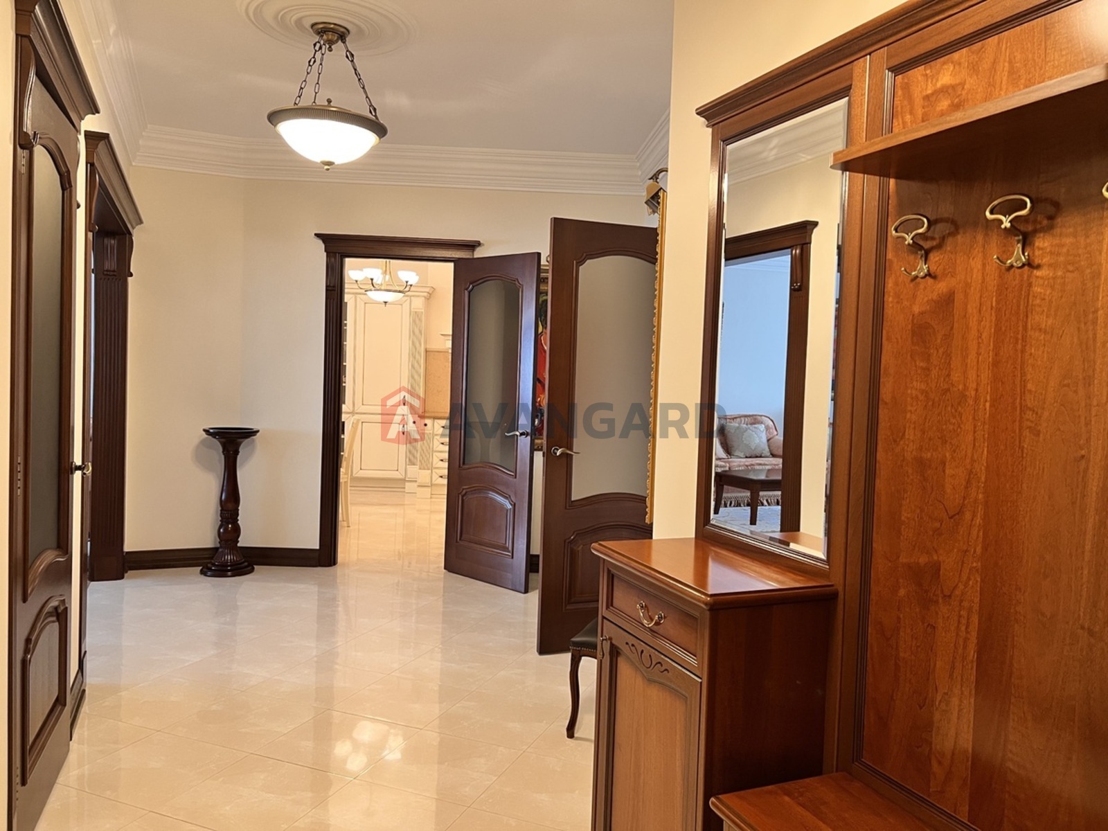 4 ��. ��������, 150/70/18 ��. �., 15/25 ������ ���� 3