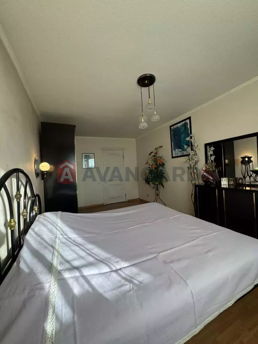 3 ��. ��������, 67/-/9 ��. �., 10/12 ������ ���� 5