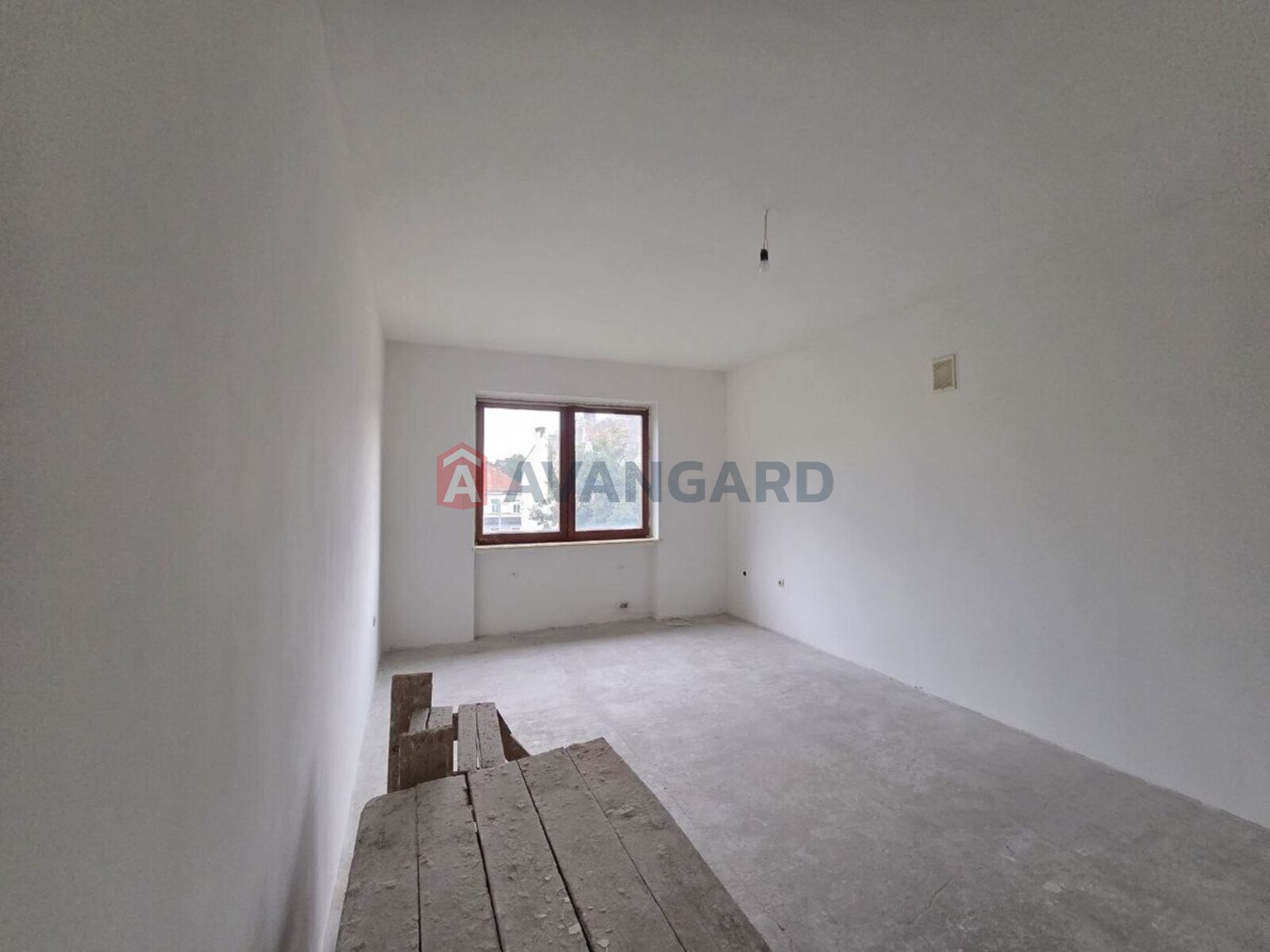 6 ��. ��������, 320/150/16 ��. �., 1/3 ������ ���� 13