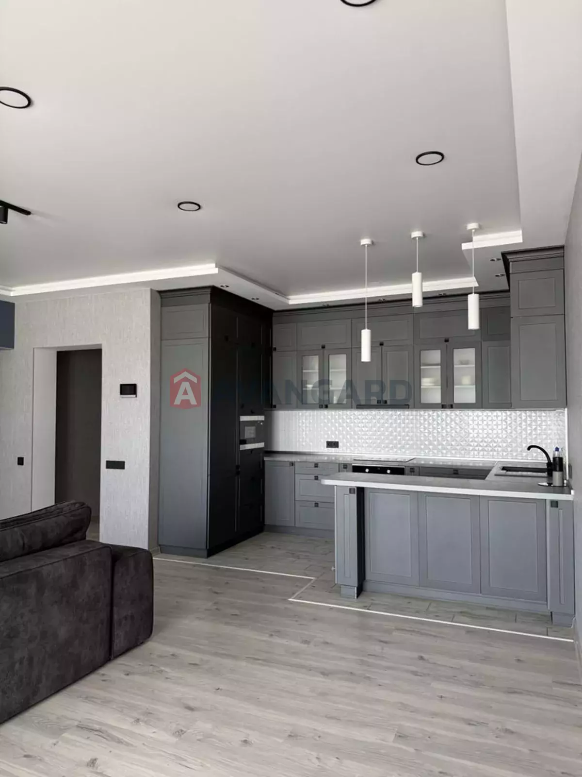 3 . , 100/-/40 . ., 7/7   2