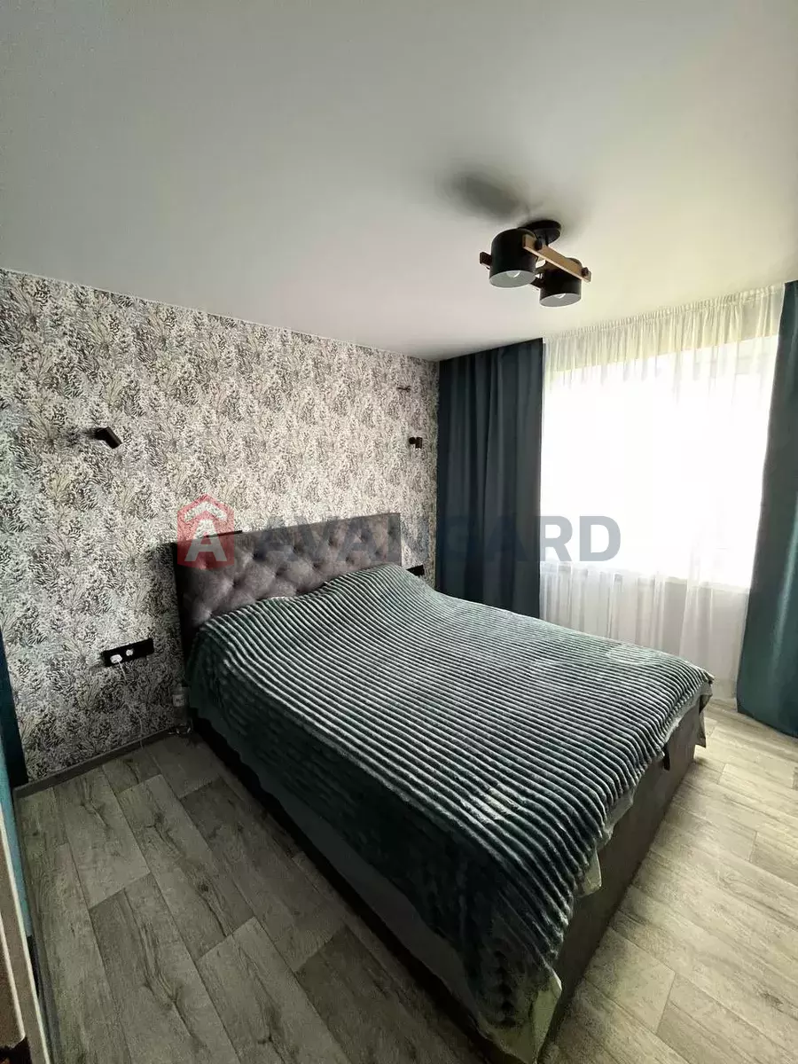 3 ��. ��������, 70/-/- ��. �., 11/16 ������ ���� 17