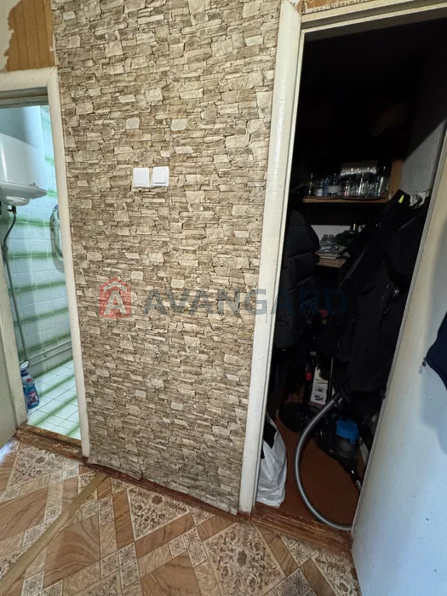 1 ��. ��������, 40/-/6 ��. �., 7/9 ������ ���� 10