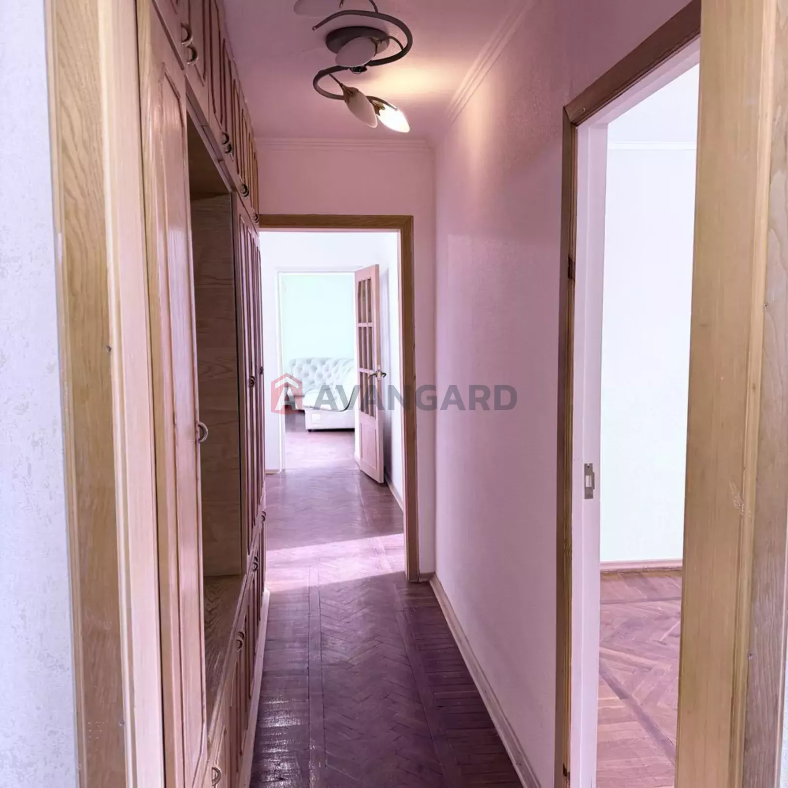 3 ��. ��������, 72,2/-/9,4 ��. �., 9/12 ������ ���� 3