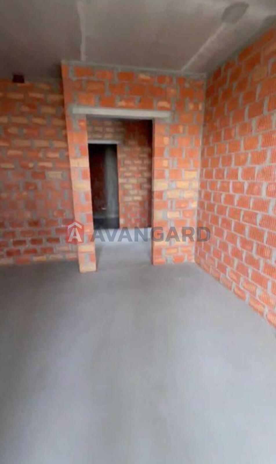 3 ��. ��������, 124/-/52 ��. �., 20/25 ������ ���� 22