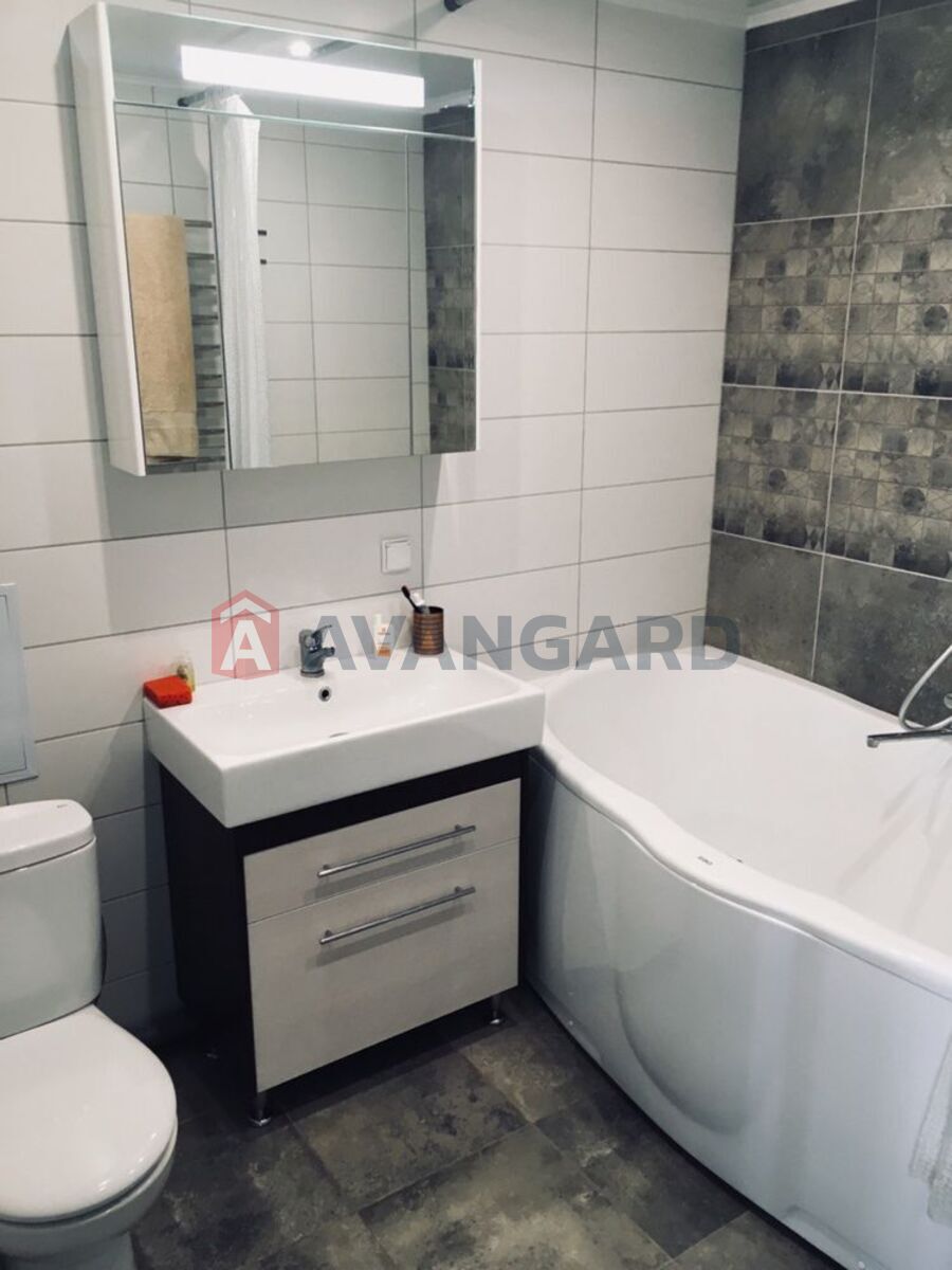 2 кім. квартира, 52/36/7 кв. м., 7/10 поверх фото 3 2 кім. квартира, 52/36/7 кв. м., 7/10 поверх фото 3