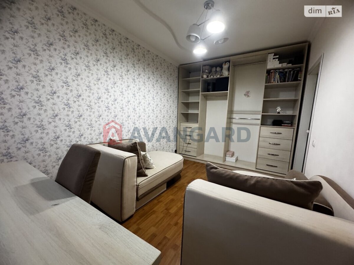 2 ��. ��������, 51/28/7 ��. �., 7/10 ������ ���� 6