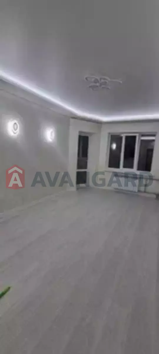 3 ��. ��������, 80/-/11 ��. �., 6/11 ������ ���� 4