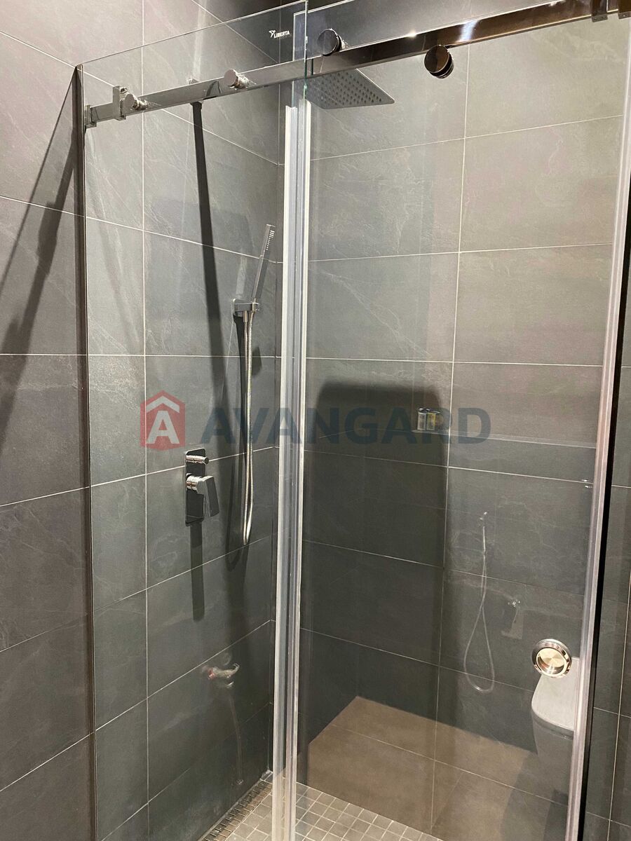 3 ��. ��������, 80/-/18 ��. �., 16/16 ������ ���� 8