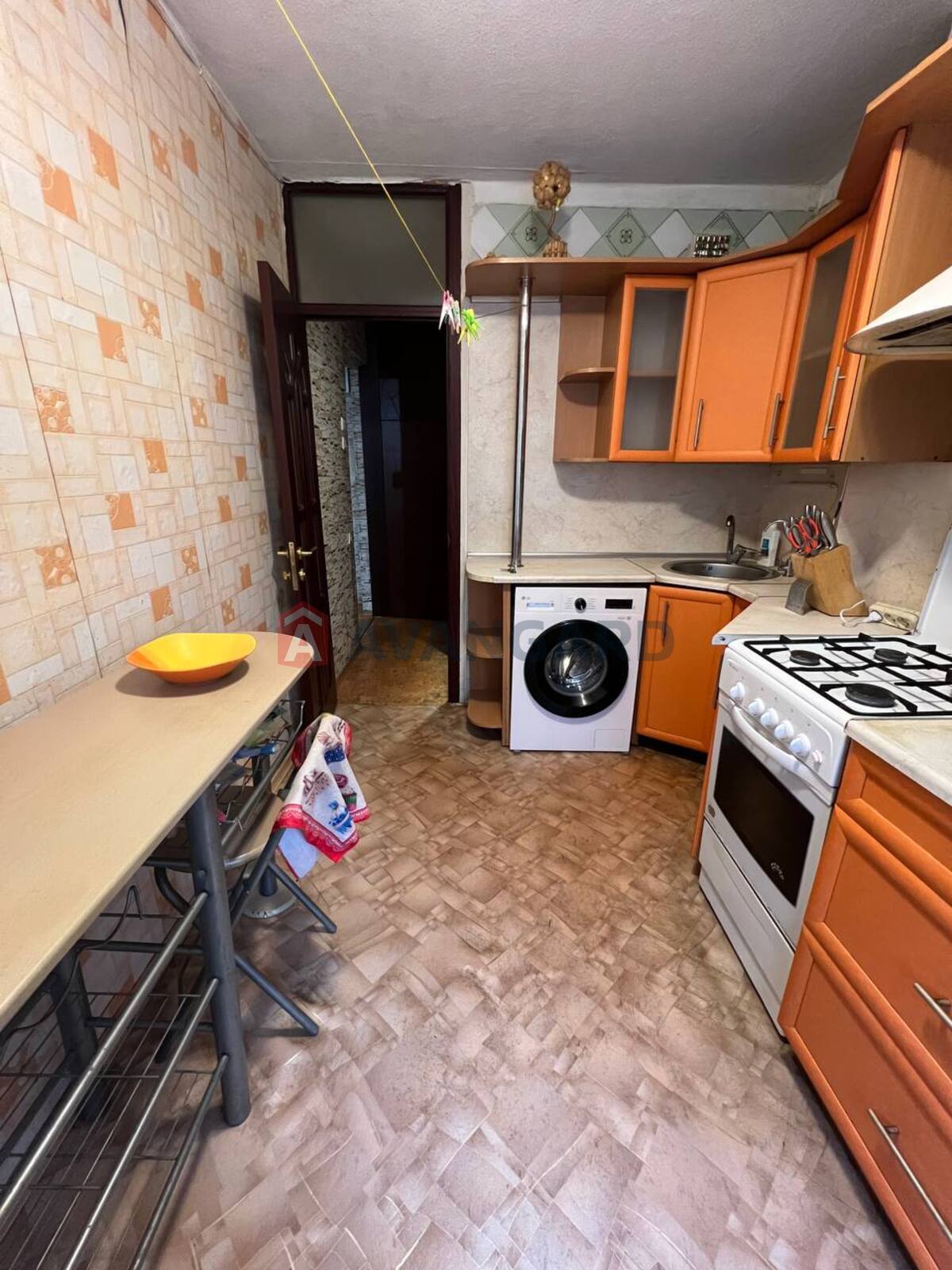 2 ��. ��������, 47,5/27,7/7,3 ��. �., 2/9 ������ ���� 13