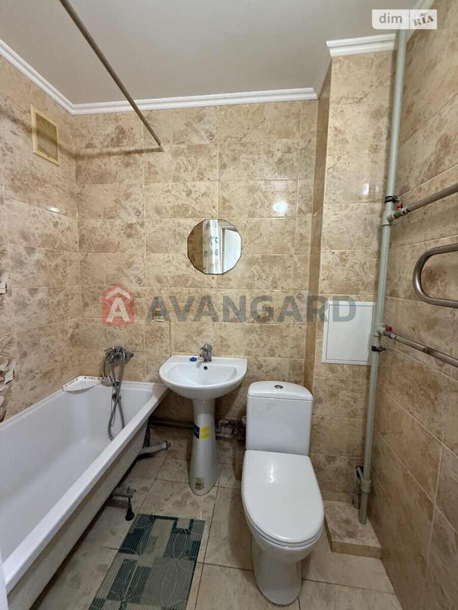 1 ��. ��������, 35/-/8 ��. �., 10/10 ������ ���� 4