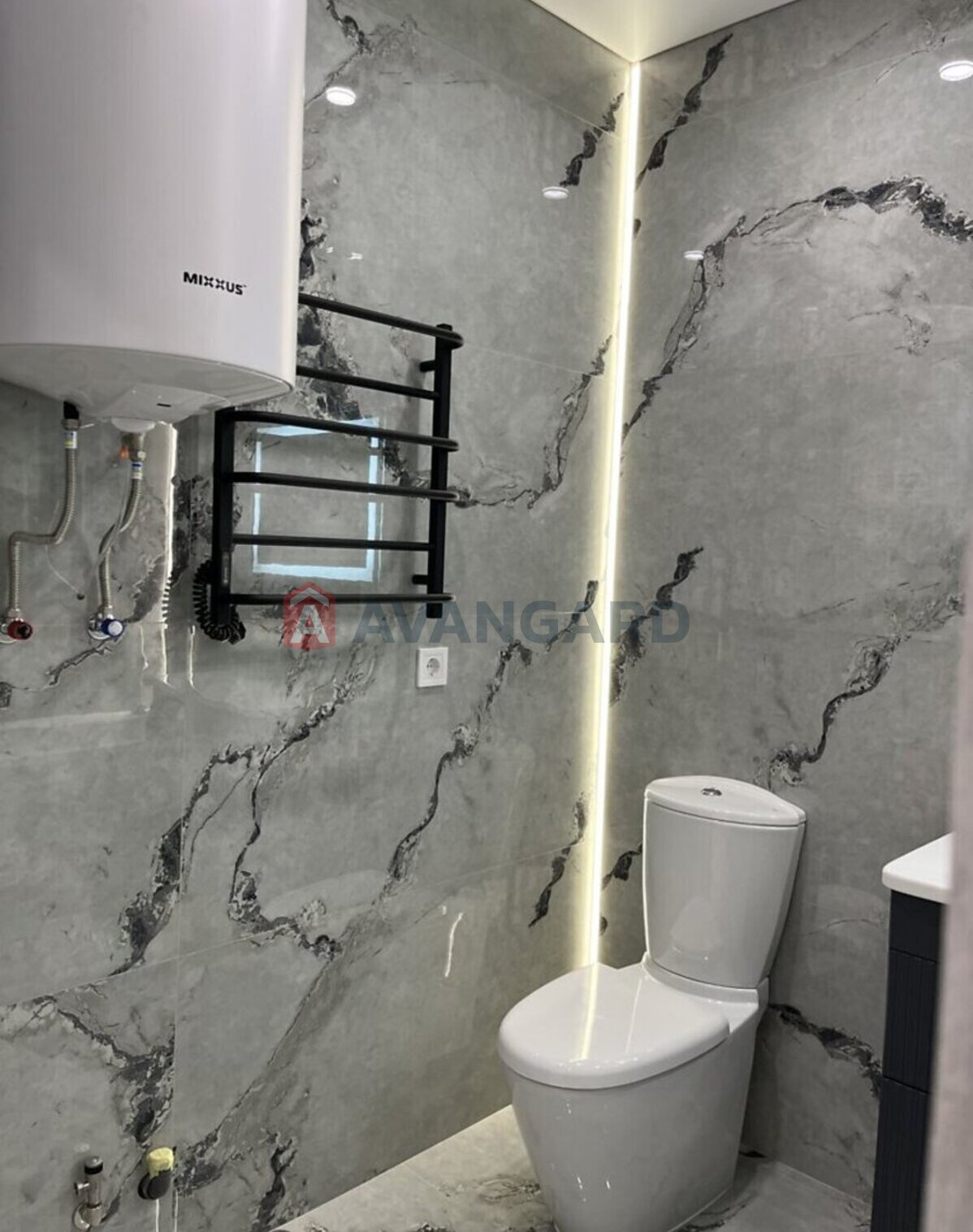 2 ����. ��������, 70/29/24 ��. �., 5/8 ���� ���� 3