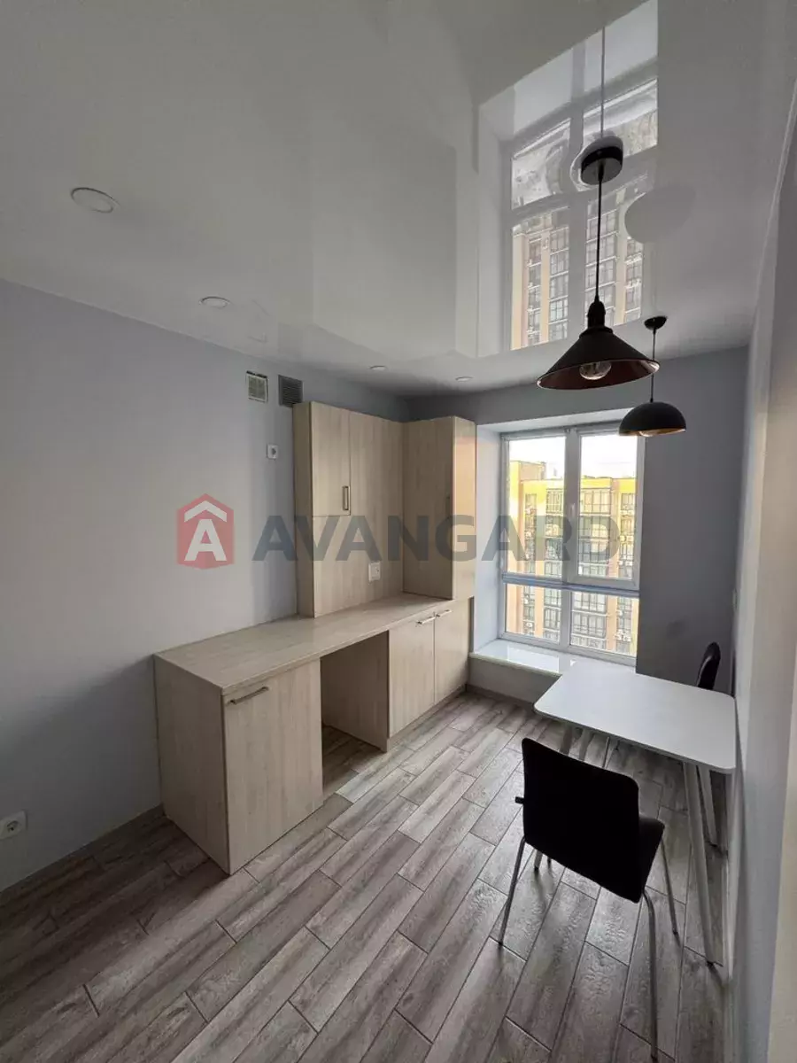 1 ��. ��������, 43/-/14 ��. �., 12/12 ������ ���� 5