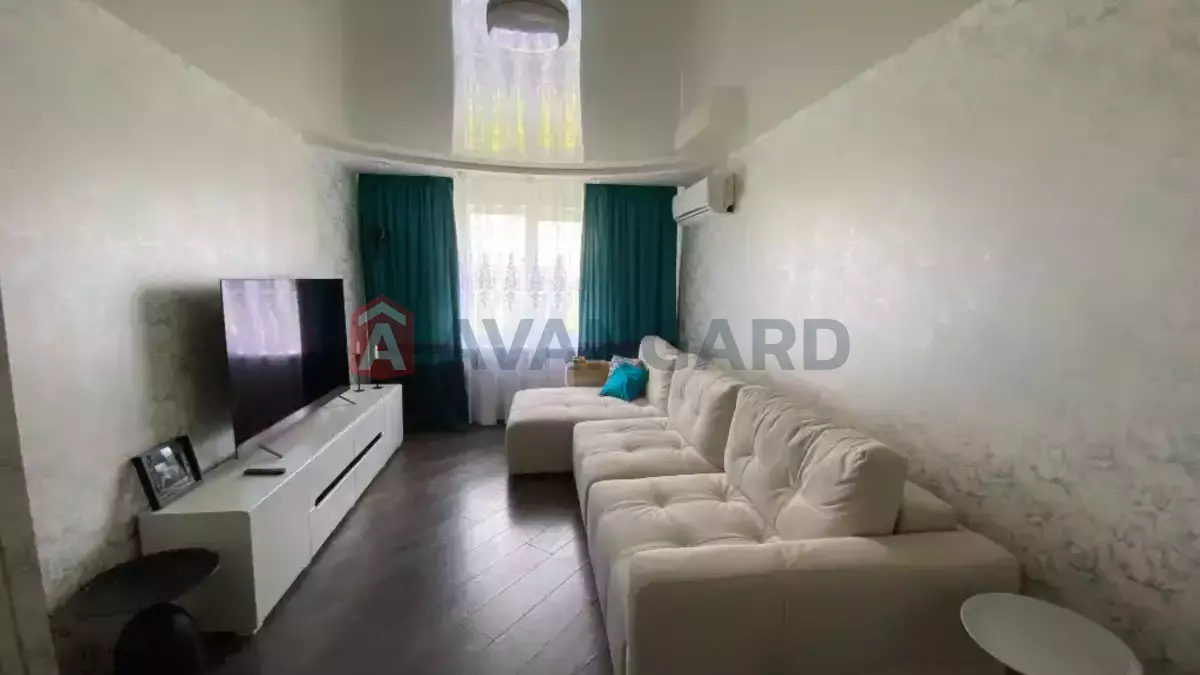 3 ��. ��������, 70/-/- ��. �., 7/9 ������ ���� 1