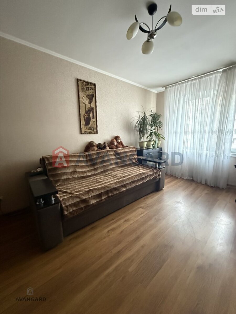 2 ��. ��������, 57/32/9 ��. �., 7/9 ������ ���� 6