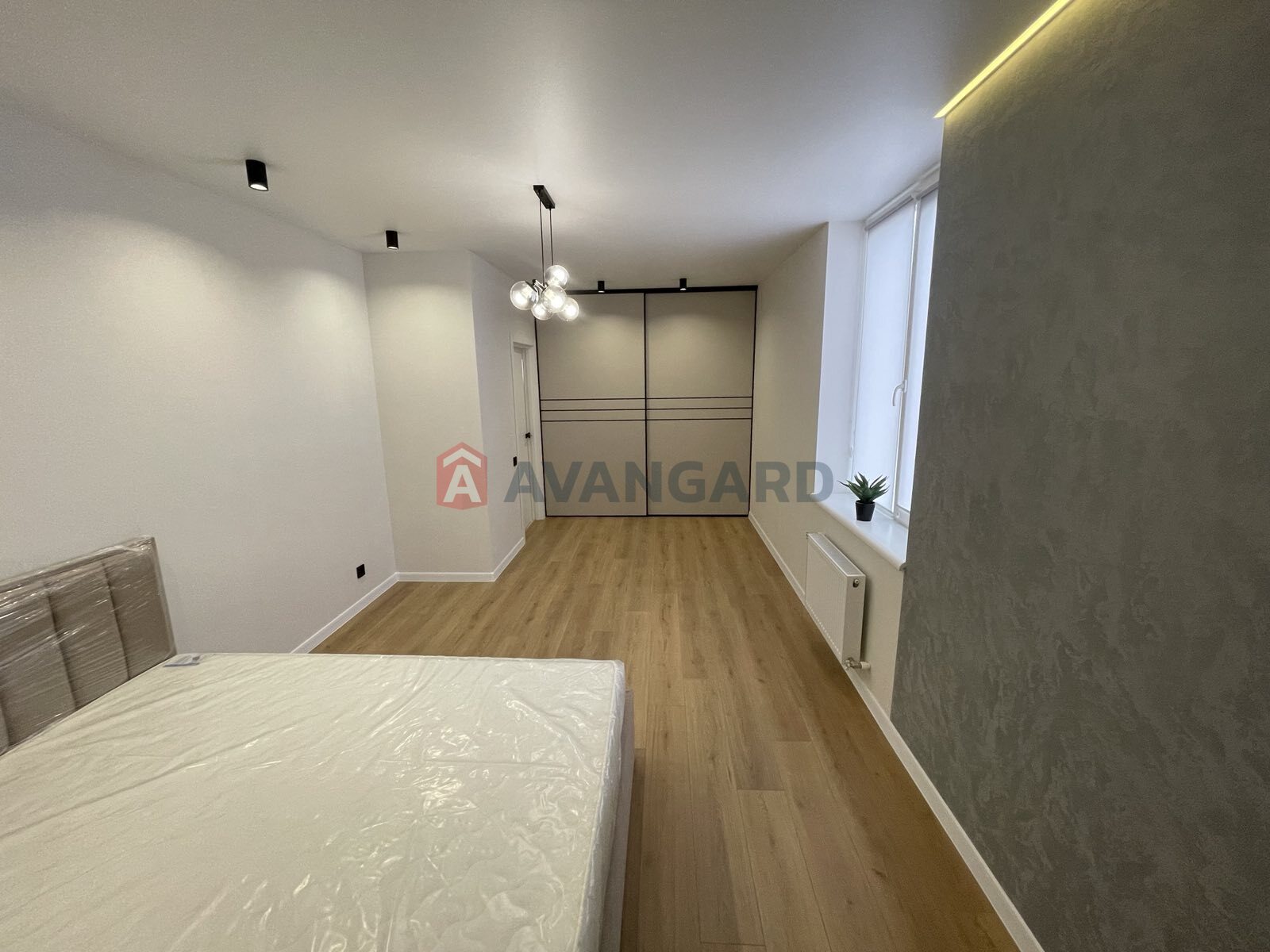 2 . , 80/-/12 . ., 8/17   11