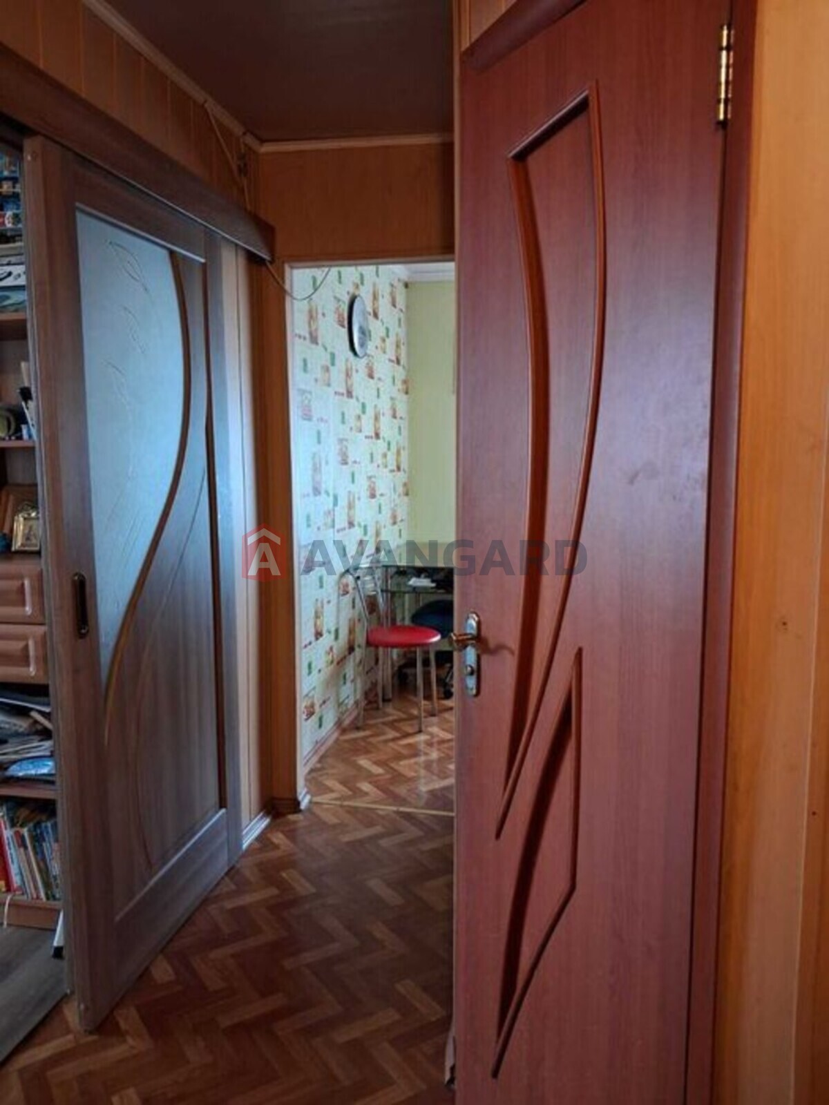 2 ��. ��������, 43/-/6 ��. �., 7/9 ������ ���� 8