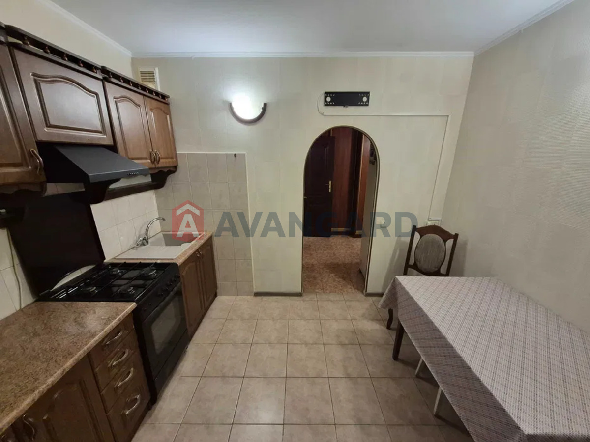 2 ��. ��������, 51/-/8 ��. �., 1/9 ������ ���� 3