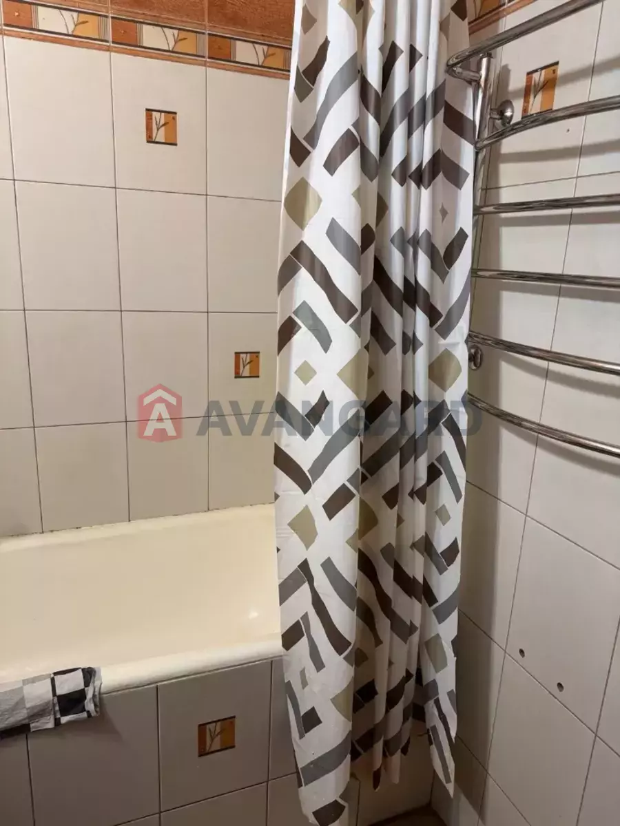 2 ��. ��������, 46/28/6 ��. �., 10/12 ������ ���� 4