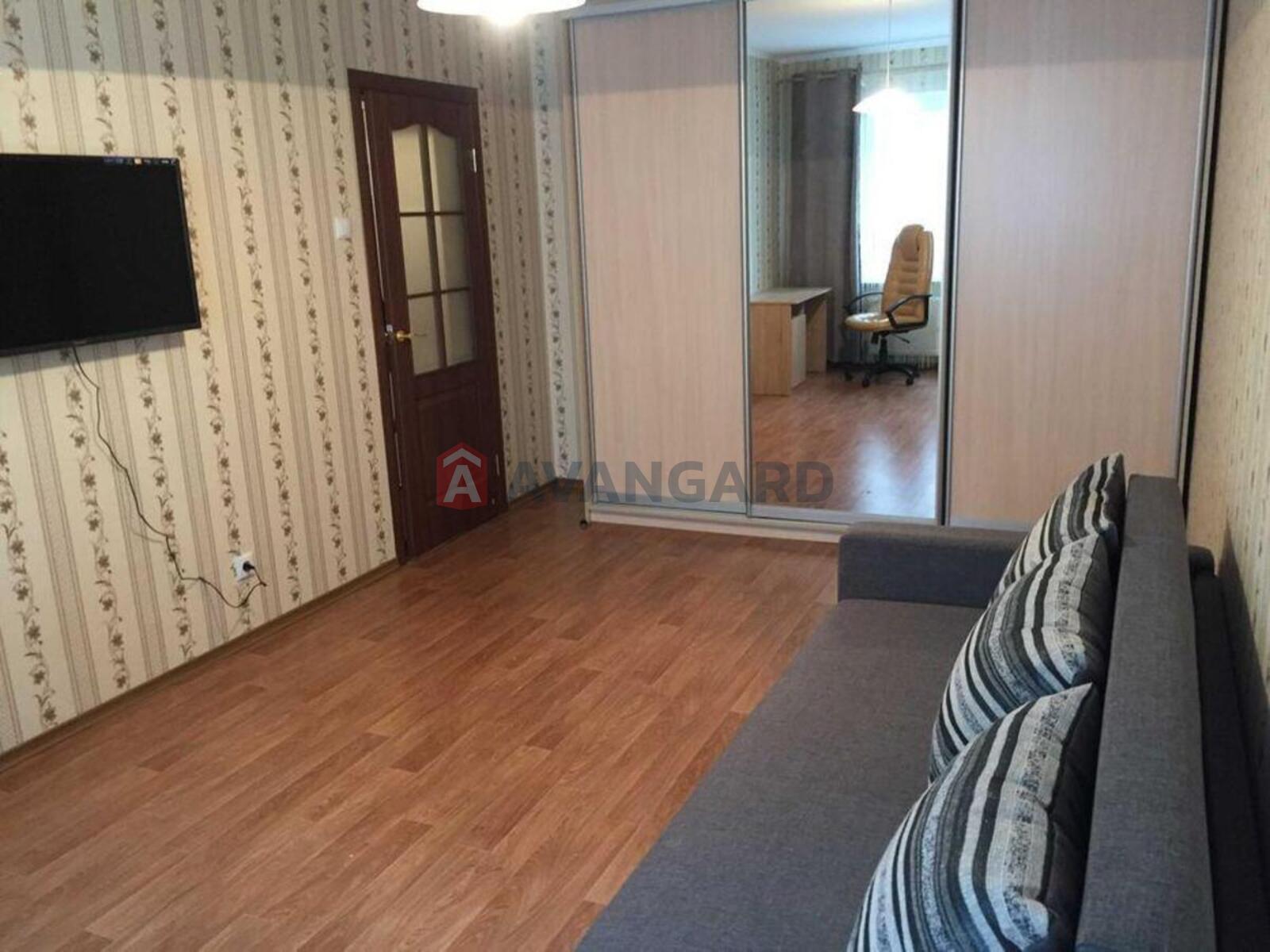 1 ��. ��������, 37/-/7 ��. �., 16/24 ������ ���� 15