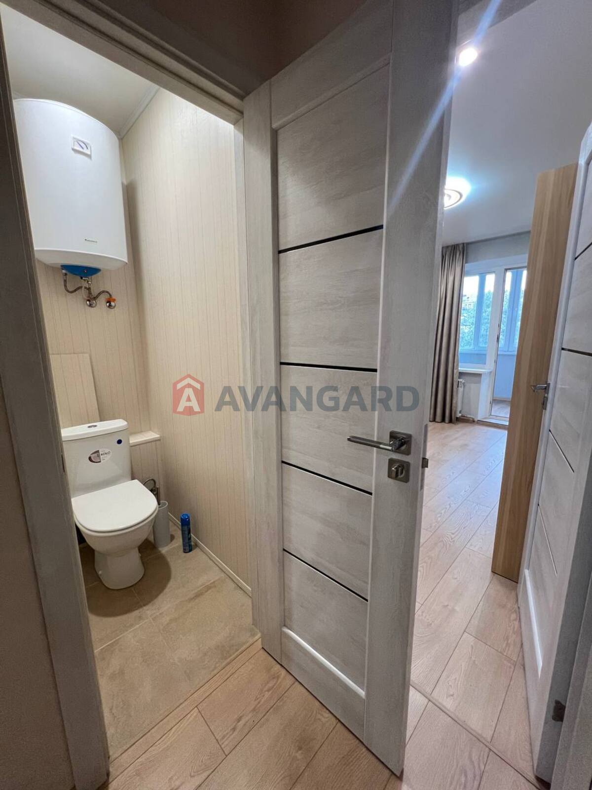 3 ��. ��������, 65/40/8 ��. �., 9/9 ������ ���� 11