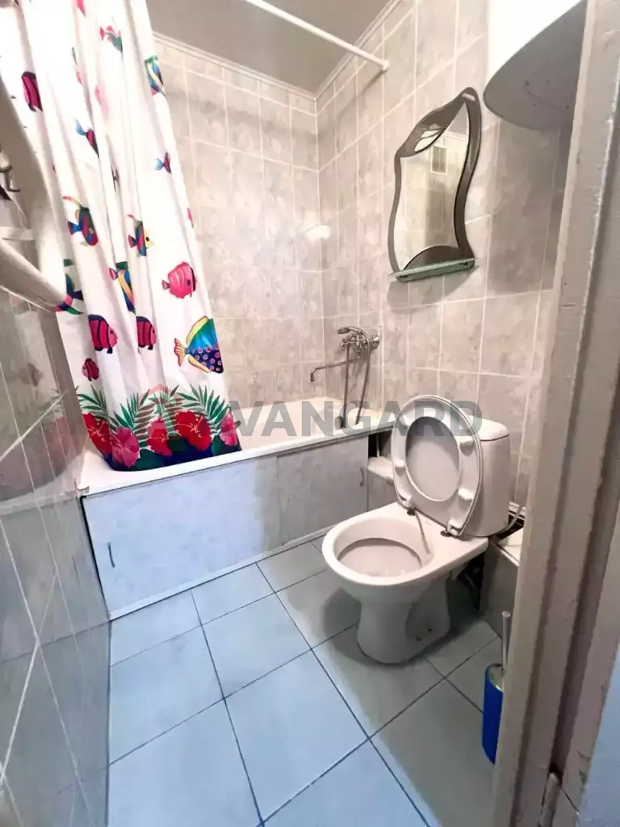 1 ��. ��������, 33/17/5 ��. �., 3/5 ������ ���� 1