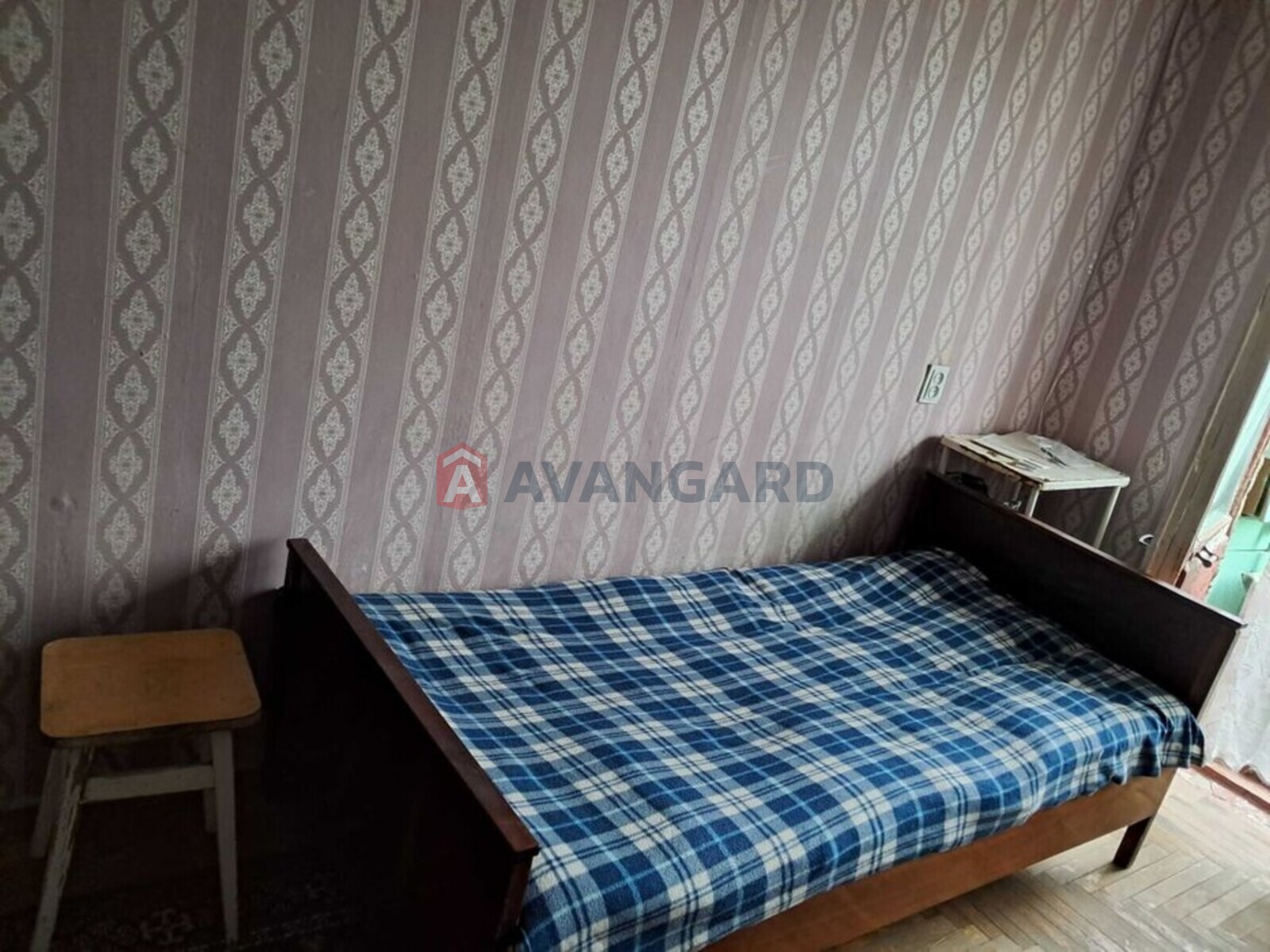 1 ����. ��������, 28/-/7 ��. �., 4/5 ���� ���� 3