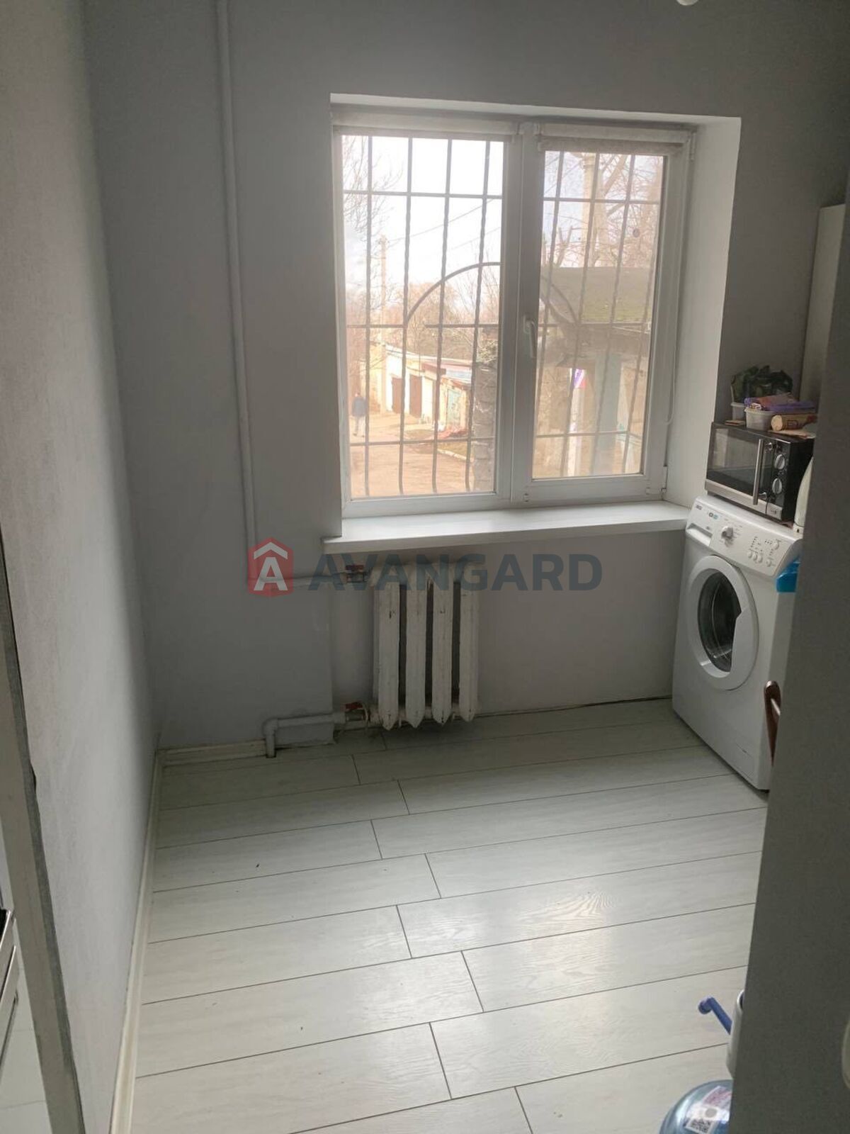 2 ��. ��������, 41,6/26,9/6,1 ��. �., 1/5 ������ ���� 11