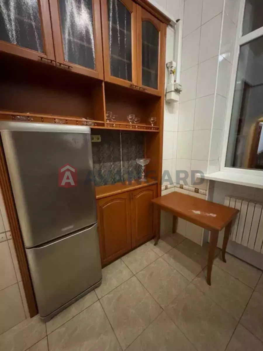 2 ����. ��������, 46/-/6 ��. �., 3/3 ���� ���� 3