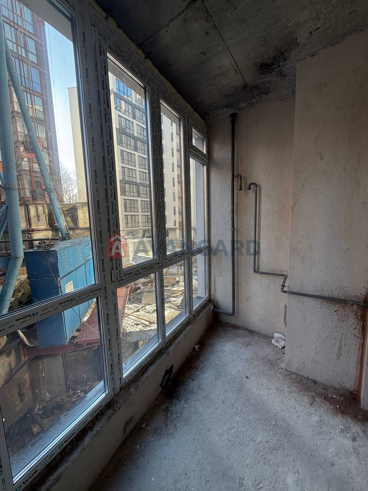 1 ��. ��������, 40/13/18 ��. �., 2/10 ������ ���� 9