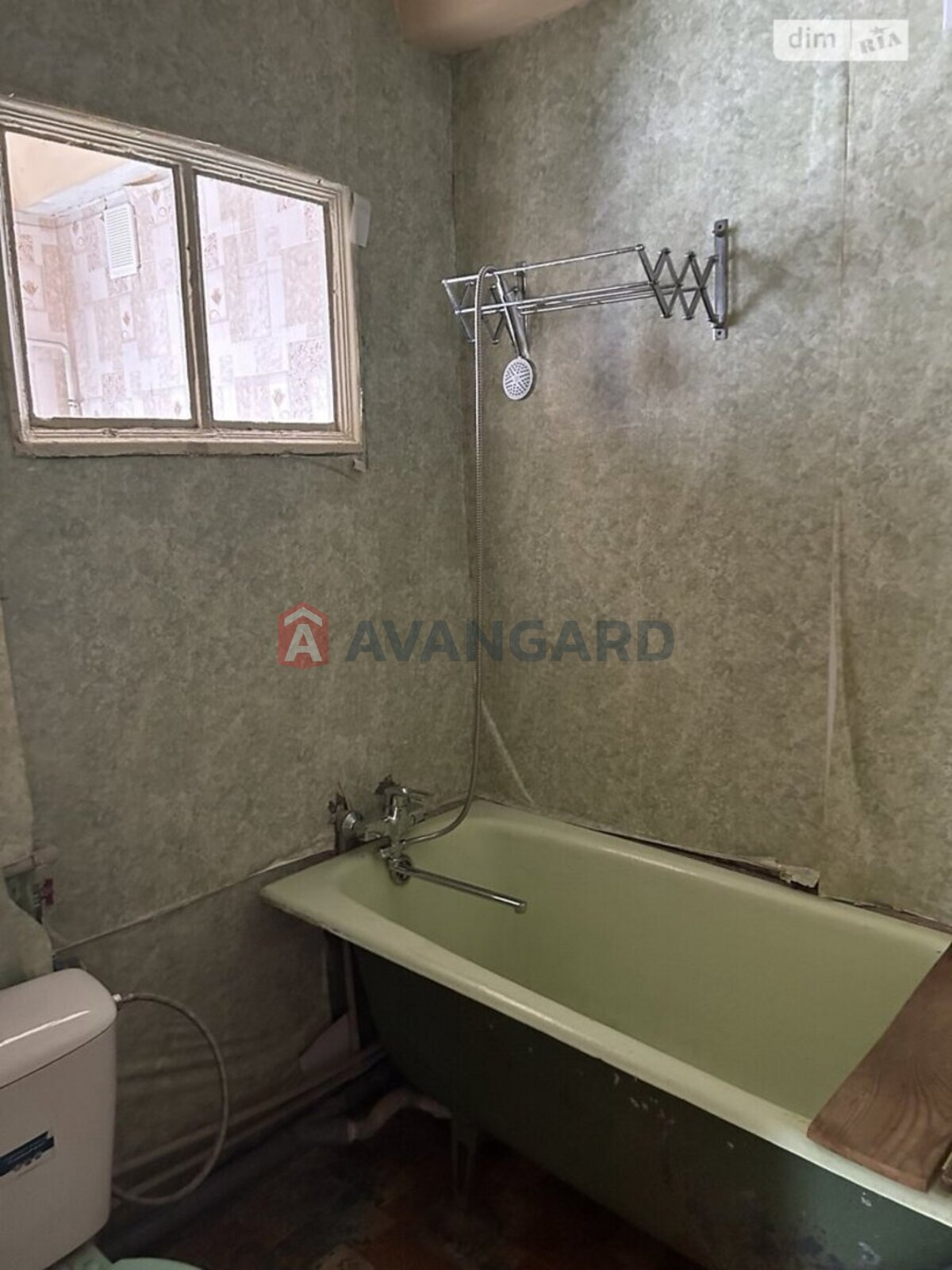 2 ��. ��������, 42/25/6 ��. �., 4/5 ������ ���� 8