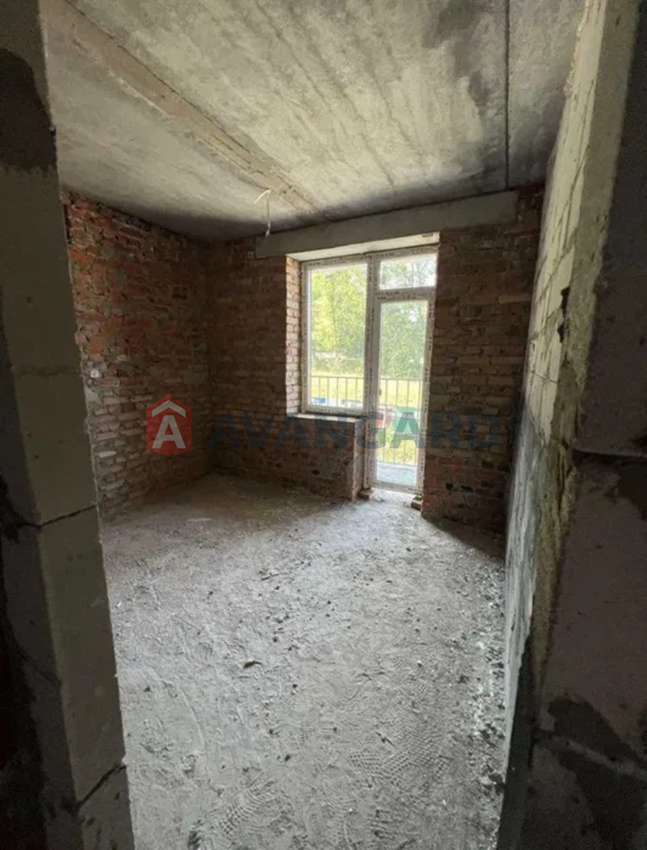 1 ��. ��������, 35/-/9 ��. �., 2/4 ������ ���� 3