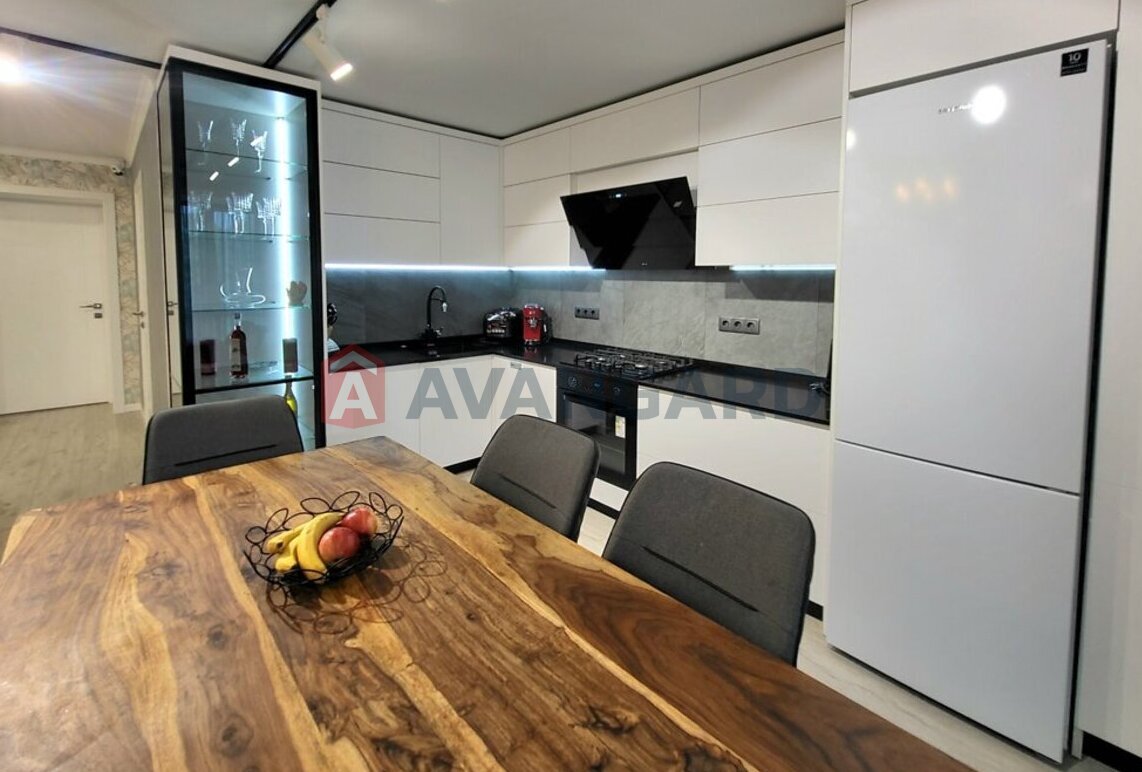 3 ����. ��������, 91/45/40 ��. �., 4/8 ���� ���� 10