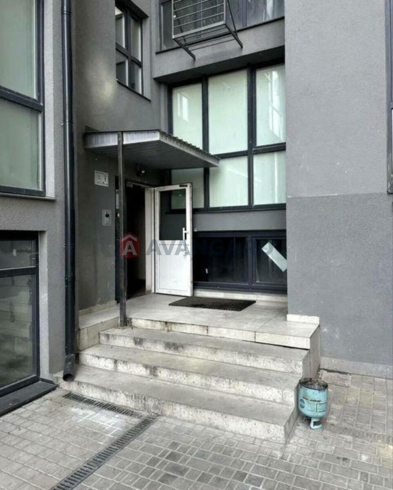 1 ��. ��������, 22/-/10 ��. �., 6/12 ������ ���� 17