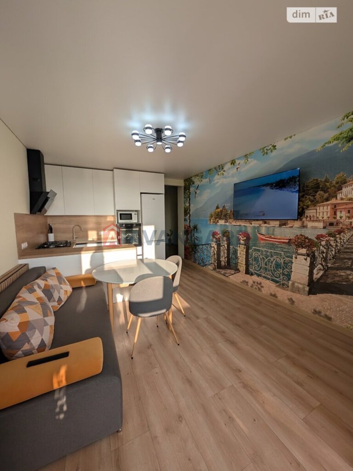 2 ��. ��������, 80/-/20 ��. �., 4/10 ������ ���� 11