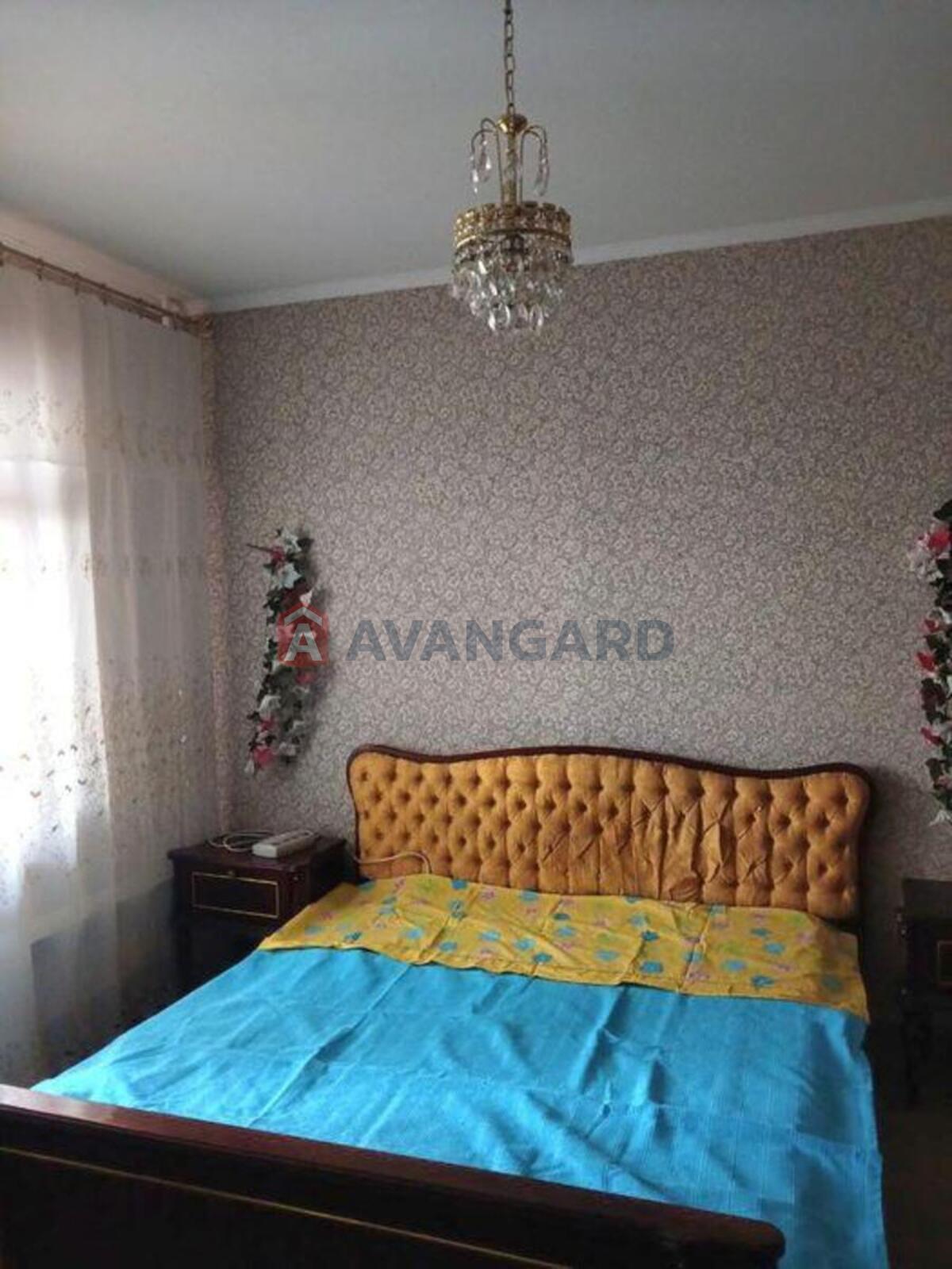 3 ��. ��������, 85/-/8 ��. �., 13/16 ������ ���� 4