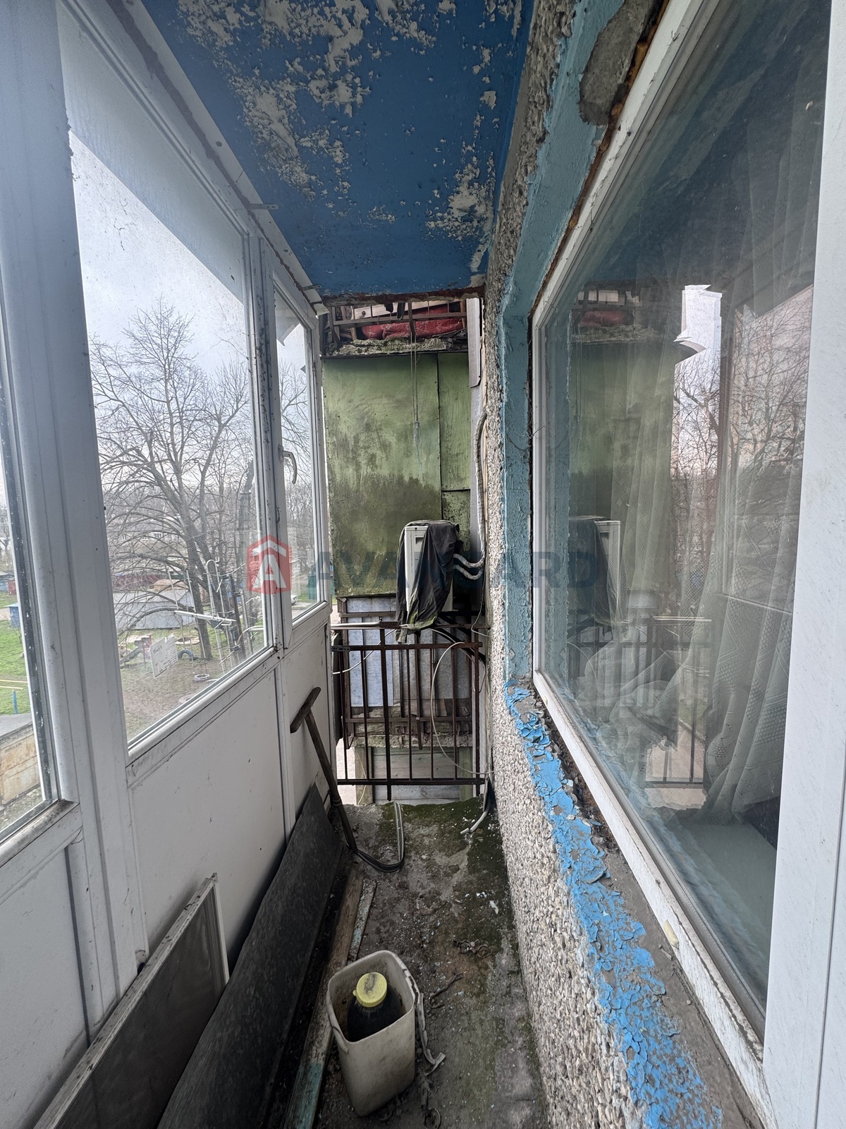 1 ��. ��������, 32,8/14,8/8,6 ��. �., 3/5 ������ ���� 8