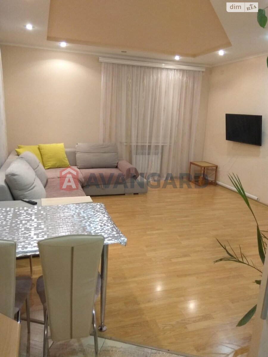 3 ����. ��������, 57/20/27 ��. �., 2/3 ���� ���� 2