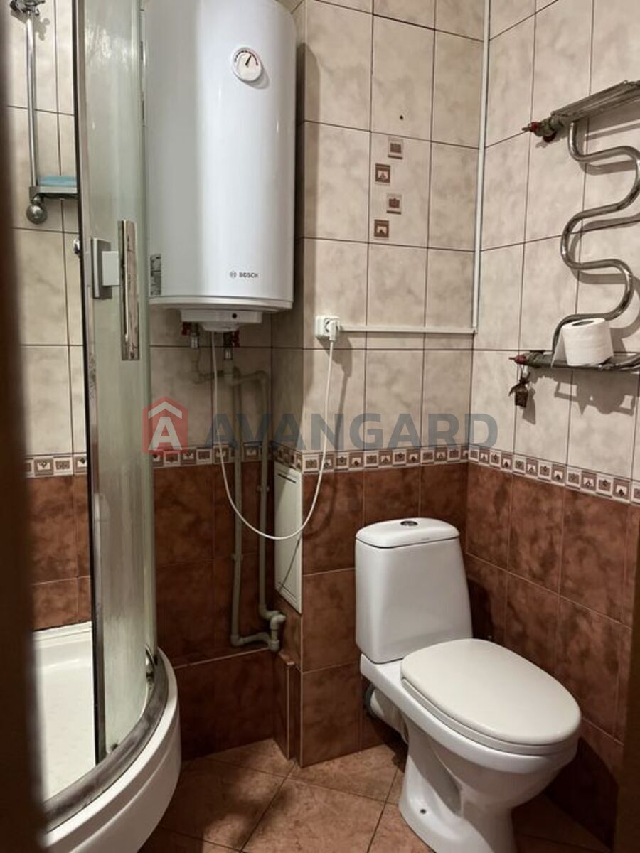 2 ��. ��������, 40/-/23 ��. �., 9/13 ������ ���� 15