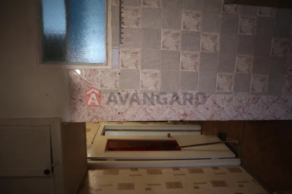 3 ��. ��������, 57/40/6 ��. �., 5/5 ������ ���� 11