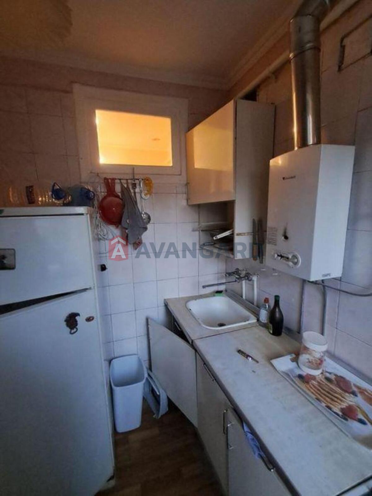 1 ��. ��������, 32/-/6 ��. �., 2/5 ������ ���� 9