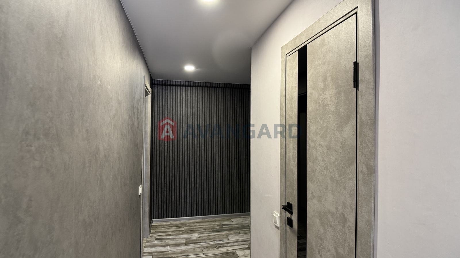 3 ��. ��������, 70/33/20 ��. �., 11/14 ������ ���� 9