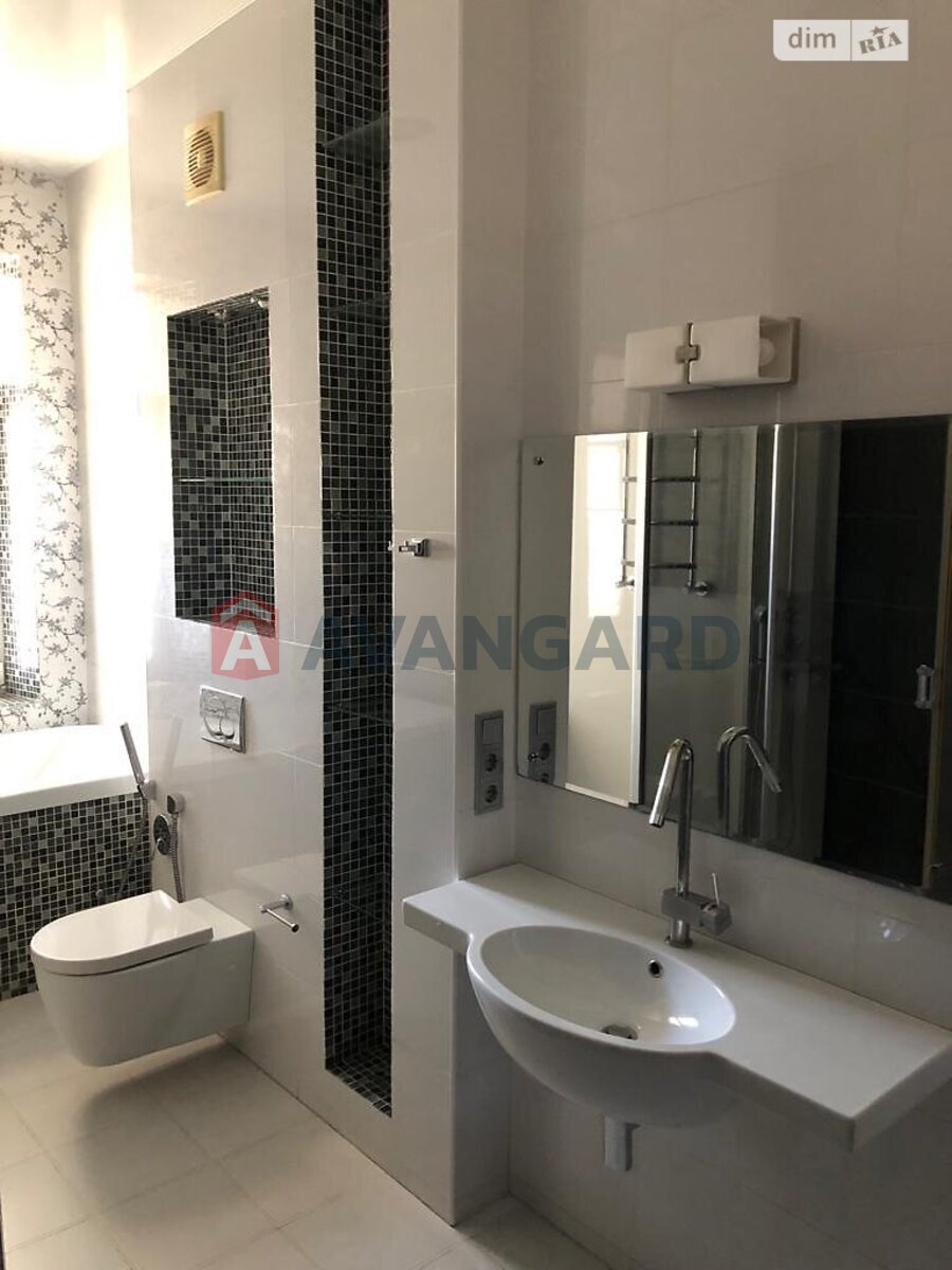 3 ��. ��������, 115/100/12 ��. �., 7/9 ������ ���� 5