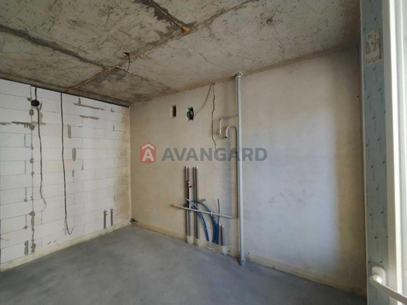 2 ��. ��������, 58/-/15 ��. �., 3/10 ������ ���� 7