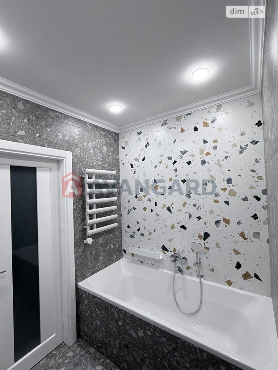 2 ��. ��������, 69/-/18 ��. �., 1/9 ������ ���� 17