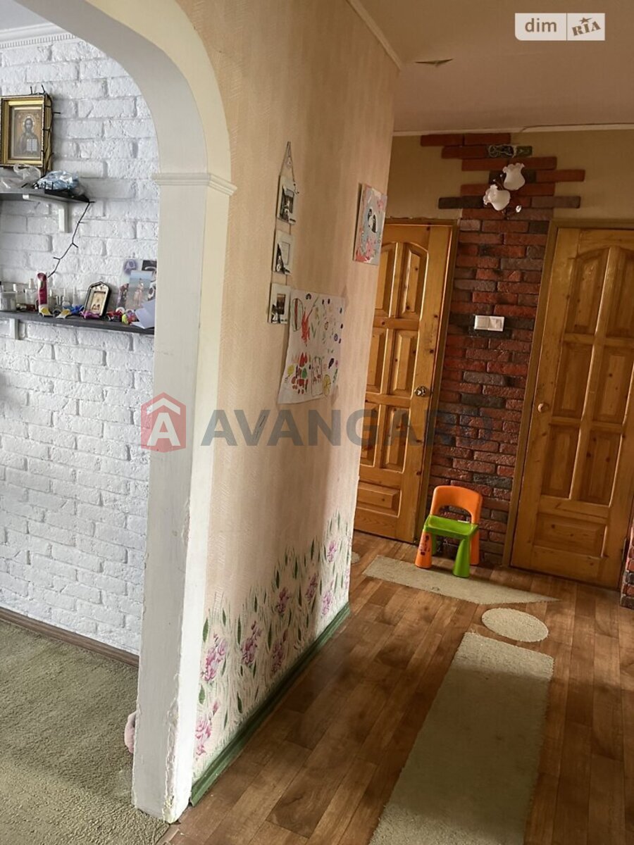 3 ��. ��������, 65/40/7 ��. �., 4/9 ������ ���� 12