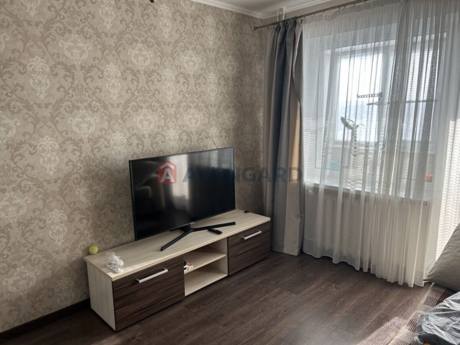 3 ��. ��������, 66/-/9 ��. �., 7/9 ������ ���� 1