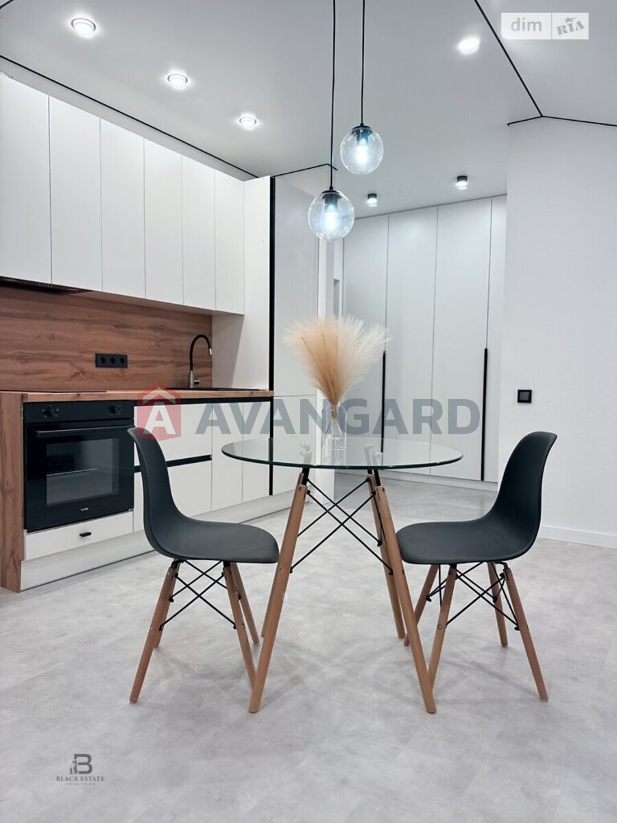 1 ��. ��������, 40/-/15 ��. �., 3/3 ������ ���� 1