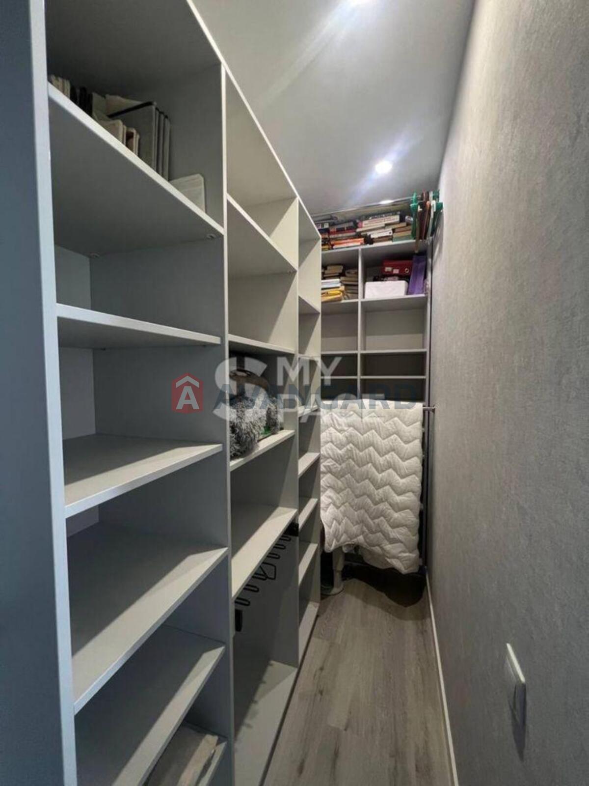 3 ��. ��������, 69/44/25 ��. �., 21/25 ������ ���� 10